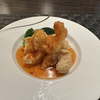 家寶 跳龍門 - (宮保蝦球)海老の北京風唐辛子炒め(季節限定)  揚げの味が最高 家寶 跳龍門 - (宮保蝦球)海老の北京風唐辛子炒め(季節限定)  揚げの味が最高