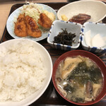Iwashi Ryourinihon Ryourikabuki - サーモンフライ定食大盛り@650