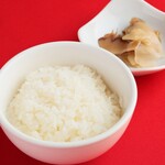 米饭 (附榨菜)