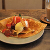 Cafe LA FAMILLE - 苺とバニラアイスのクレープ