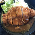 えごま - とんかつ定食・味噌（990円）