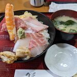 Sushi Izakaya Miya Uchi - 