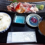 平の食堂 - 刺身定食、竹(税込1,650円)