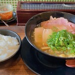 拉麺ノスゝメ 諭吉 - さばのしろしょうゆらーめん、ごはん並