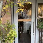 WOODPECKER CAFEDINING - お店入口