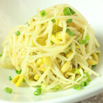 Bean sprouts namul