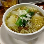 Ganko Men - 淡麗 トロ肉と冬野菜のとろみ醤油つけ麺 1200円。