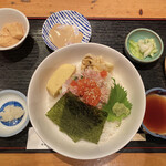 豐利乃 - いろいろ海鮮たたき丼からの鯛茶漬け¥1000