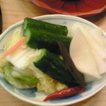 とんかつ桂 - 漬物山盛り