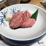 肉の天満屋 神楽亭 - 厚切りタン(数量限定)(1,538円)