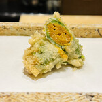 日本橋 蕎ノ字 - ☆うに大葉巻き（北海道）