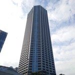 味楽 - 坂を下る途中で見上げた景色。