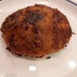 ラトリエ ドゥ プレジール - パン プロヴァンサル オ フロマージュ エア　ラ・トマト