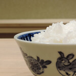 Nikukappou Yoshida - お米は同じ土地のお水で炊き上げました