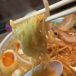 麺屋 龍次 - 中太麺