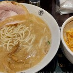 Kotteri Ramen Homare - 味噌ラーメン+辛ネギ