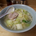 関取ラーメン 竜軒 - 野菜たっぷりタンメン６５０円＋中盛り１００円