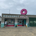 DOUGHNUT-HOLIC - 巨大なドーナッツが、目印ですからねぇ〜*\(^o^)/*