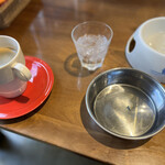 ドッグデプトガーデン - あっという間にケーキ完食ｗ