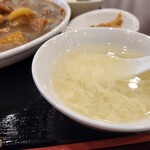 中華料理 北京飯店 - セットのスープです。