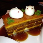 月兎 芝居小屋 - ハンバーグケーキ！！ハンバーグの上には、ゆで卵のうさぎが☆☆