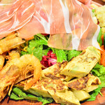 ピッツェリア・エ・バール・レガーメ - ●２０１３．０６．０７【訪問９回目】お任せサラダ（？）