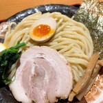 Shinshin dou - 濃厚豚骨 伊勢海老つけ麺 元味