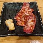 立喰い焼肉 治郎丸 - 