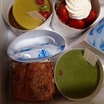 Patisserie Yu Sasage - ケーキ４種