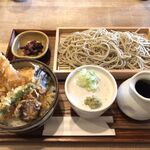 蕎麦の実 - ミニ天丼とそば