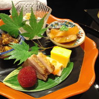 北新地 湯木 本店 - 八寸☆白和えのなめらかさと食感に感激♪鴨も♪