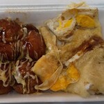 元祖 浪速のたこ焼き 八ぽん - 料理写真:たこ焼きとイカ焼き。