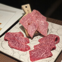 焼肉一頭両騨 町田本店 - 