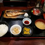 地酒と旬の肴 四季の蔵 - 四季定食