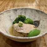 Asakusa Hirayama - あん肝煮　1,300円
                        うわぁ〜このあん肝めちゃくちゃ美味しい！
                        なんて自然な色合いなのでしょう！
                        ほんのりとした甘さに炊かれ、味わいは意外にもさっぱりとしています。
                        これは日本酒に合いますね♪
                        