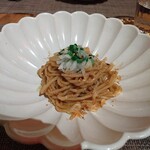 fu-fu shisen - 葱油伴麺