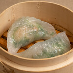 Steamed chive and shrimp Gyoza / Dumpling (2 pieces)
