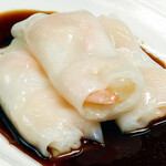 Steamed cheongfun with shrimp