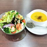 Bistrante&Bento KOTTA - ライス、スープ、サラダセットのスープとサラダ