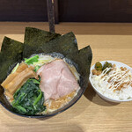 横浜家系ラーメン 蓮 - 