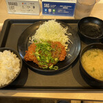 Matsunoya - ネギ味噌チキンかつ定食