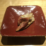 吉花 - めっちゃおっきかった北寄貝の炙り。スパークリング飲み干す。