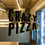 CRAZY PIZZA - 看板