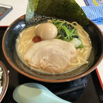 壱角家 - ラーメン900円