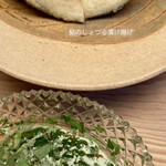 緒方 - 鮎のしょっつる漬け揚げ　自家製蓼酢