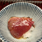 緒方 - 迷いガツオの漬け丼