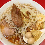 ラーメン二郎 - ラーメン半分＋ニンニク＋ショウガ半分