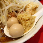 ラーメン二郎 - ショウガ半分