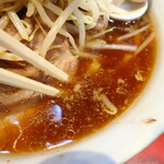 ラーメン二郎 - スープ