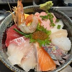 Tsukiji De Dondon - 